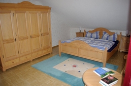 Das grere Schlafzimmer